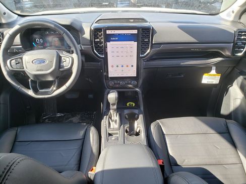 New 2025 Ford Ranger Lariat w/ FX4 Off-Road Package image 8
