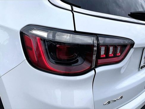 Used 2024 Jeep Compass Latitude image 23