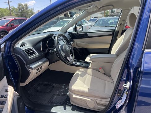 Used 2017 Subaru Outback 2.5i AWD/4WD image 11