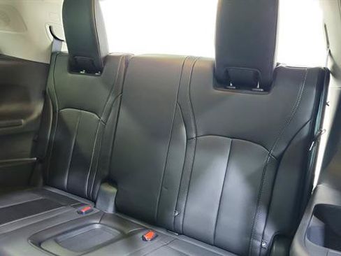 Used 2024 INFINITI QX60 Luxe w/ Vision Package FWD image 24