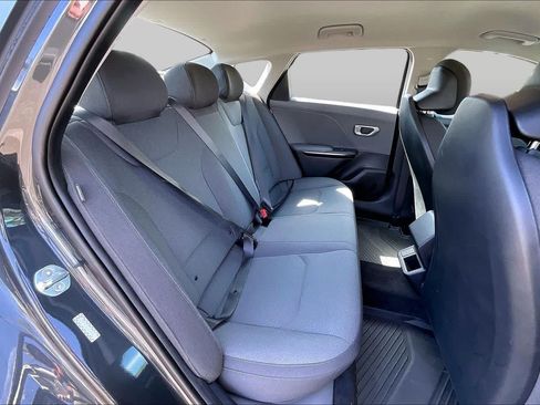 Used 2025 Kia K4 FWD image 19