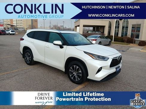 Used 2021 Toyota Highlander XLE image 1