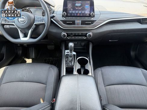 Used 2024 Nissan Altima 2.5 SV image 10