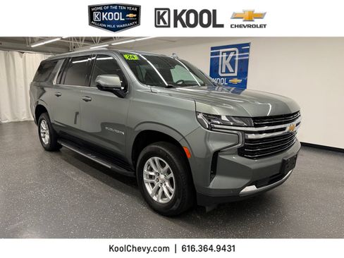 Used 2024 Chevrolet Suburban LT AWD/4WD image 1