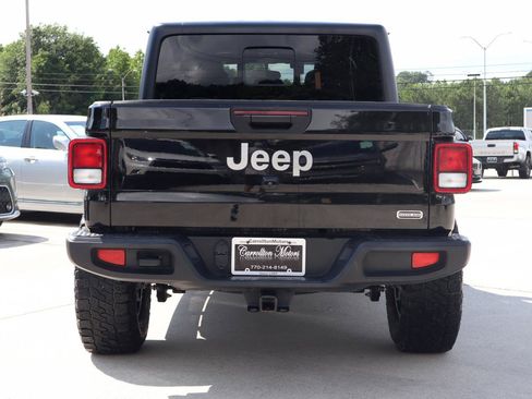Used 2020 Jeep Gladiator Overland w/ Trailer Tow Package AWD/4WD image 5