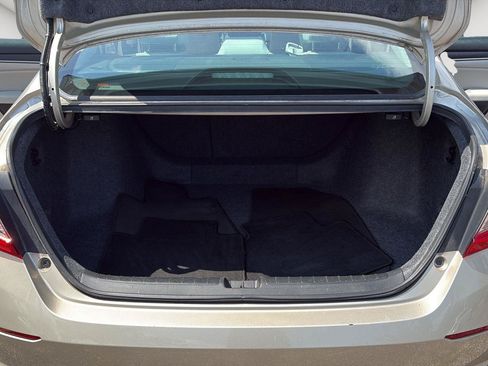 Used 2018 Honda Accord EX image 18