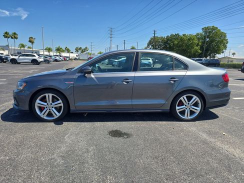 Used 2017 Volkswagen Jetta GLI FWD image 7