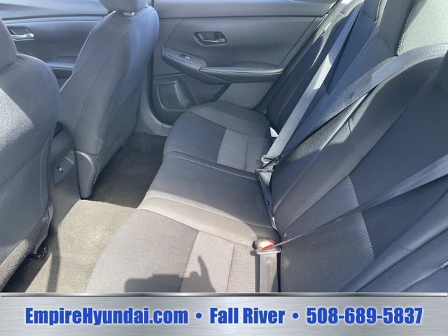 Used 2024 Nissan Sentra SV FWD image 15