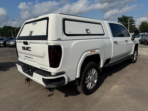 Used 2022 GMC Sierra 3500 Denali w/ Denali Ultimate Package AWD/4WD image 5
