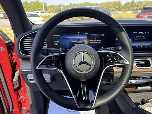 Certified 2025 Mercedes-Benz GLE 450 4MATIC image 26