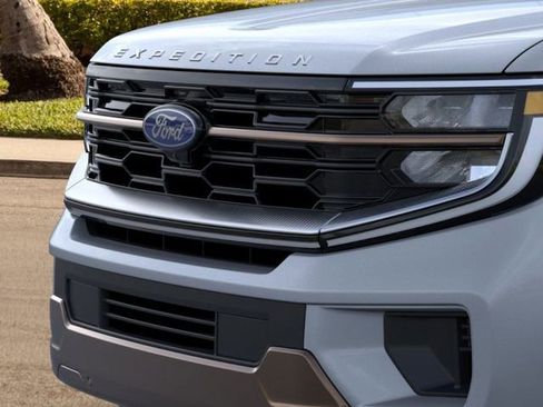 New 2025 Ford Expedition Max King Ranch image 17