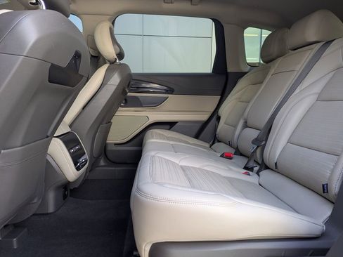 Certified 2024 Lincoln Nautilus Reserve w/ Equipment Group 202A image 16