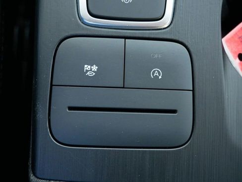 Used 2025 Ford Escape ST-Line AWD/4WD image 26
