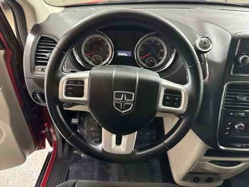 Used 2014 Dodge Grand Caravan American Value Package w/ UConnect Hands-Free Group image 11