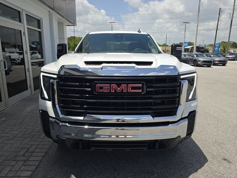 Certified 2024 GMC Sierra 3500 Pro w/ Convenience Package AWD/4WD image 2