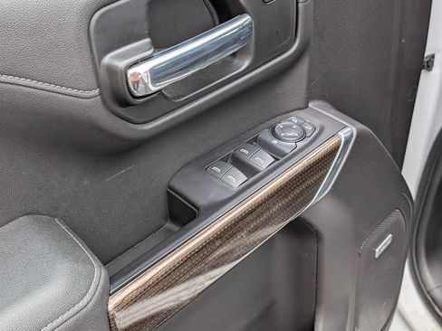 Used 2020 Chevrolet Silverado 1500 RST AWD/4WD image 14