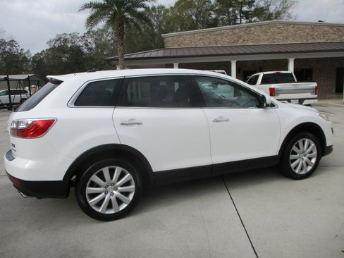Used 2010 MAZDA CX-9 Grand Touring w/ Moonroof & Bose Audio Pkg image 8