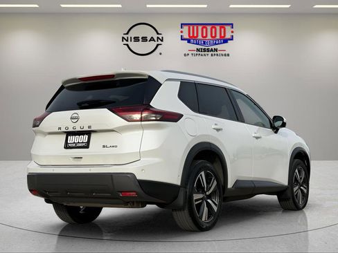 Certified 2025 Nissan Rogue SL AWD/4WD image 6
