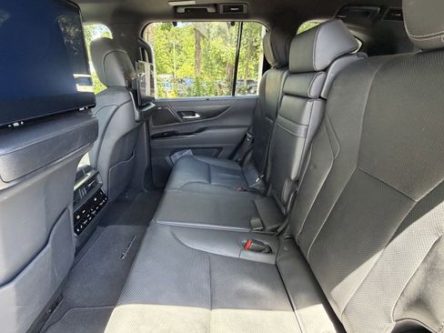 Used 2022 Lexus LX 600 4WD w/ Accessory Package (Z1) image 31