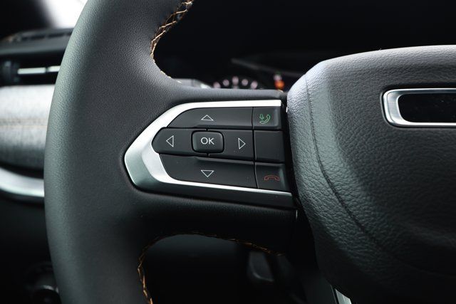 New 2026 Jeep Compass Latitude AWD/4WD image 13