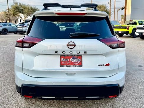 New 2026 Nissan Rogue Rock Creek image 6