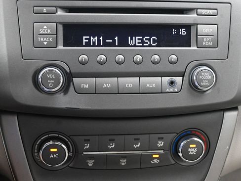 Used 2014 Nissan Sentra S FWD image 15