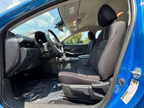 Used 2025 Nissan Sentra SV FWD image 23