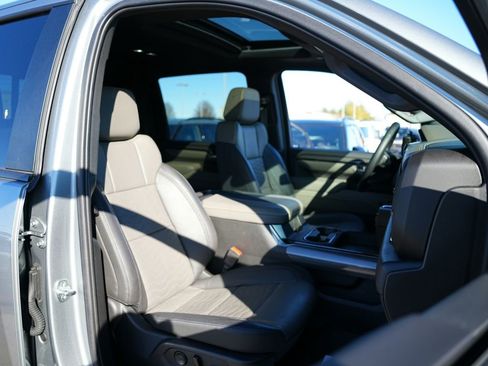 Used 2025 Chevrolet Silverado 2500 ZR2 image 24