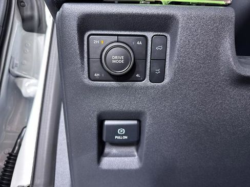 Certified 2026 Ford Expedition Platinum w/ Stealth Appearance Package AWD/4WD image 31