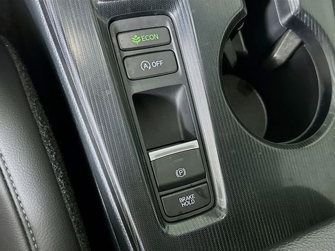 Used 2024 Honda Civic EX-L image 25