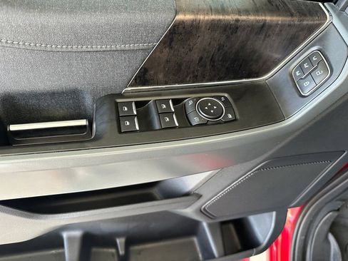 Used 2022 Ford F150 Lariat AWD/4WD image 12