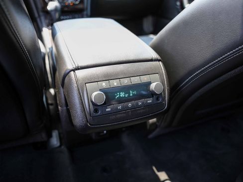Used 2017 Chevrolet Traverse Premier FWD image 7