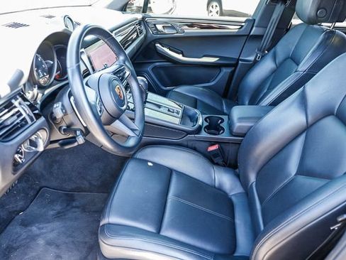 Used 2022 Porsche Macan AWD/4WD image 18