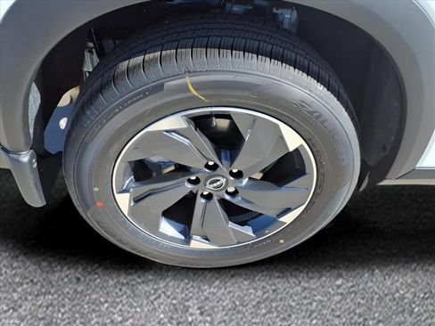 New 2026 Nissan Rogue SV image 9