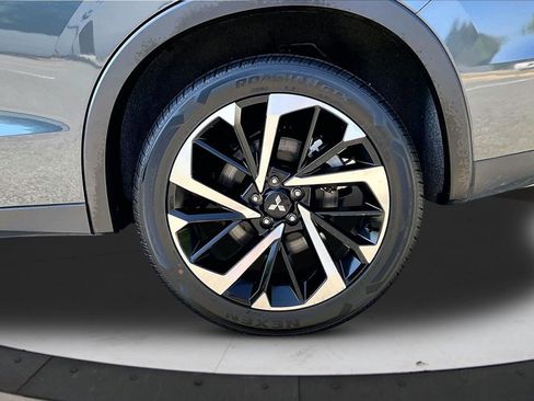 Used 2024 Mitsubishi Outlander SE FWD image 36