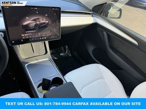 Used 2023 Tesla Model Y Long Range image 19