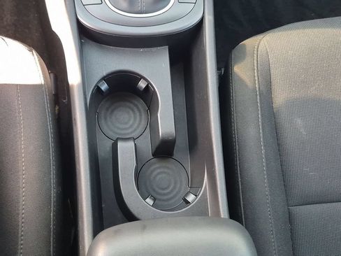 Used 2025 Hyundai Kona SEL FWD image 24