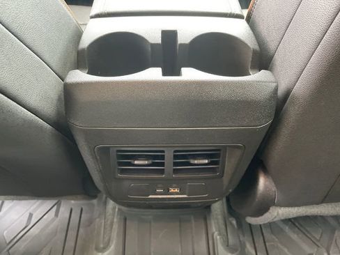 Used 2023 GMC Canyon AT4 w/ AT4 Premium Package image 18