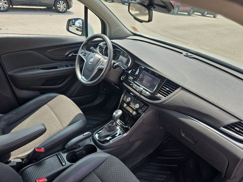 Used 2022 Buick Encore Preferred w/ Safety Package AWD/4WD image 41
