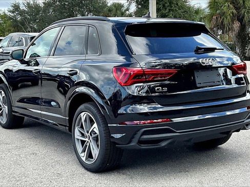 New 2025 Audi Q3 2.0T Premium image 7