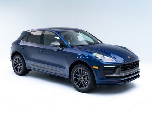 New 2025 Porsche Macan Turbo image 7