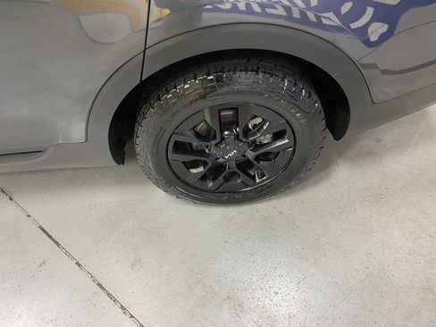 Used 2024 Kia Telluride SX X-Pro image 12