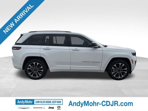 Used 2023 Jeep Grand Cherokee Overland w/ Adv Protech Group III AWD/4WD image 8