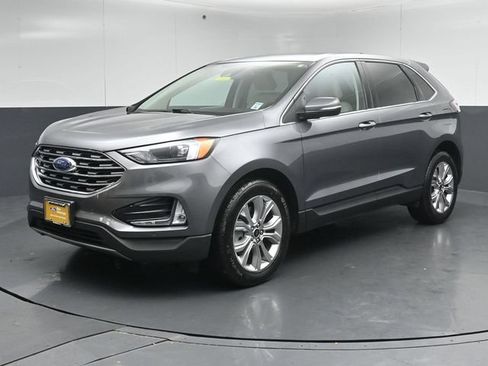 Certified 2024 Ford Edge Titanium AWD/4WD image 3