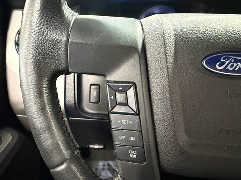 Used 2017 Ford Expedition XLT w/ Equipment Group 202A AWD/4WD image 15