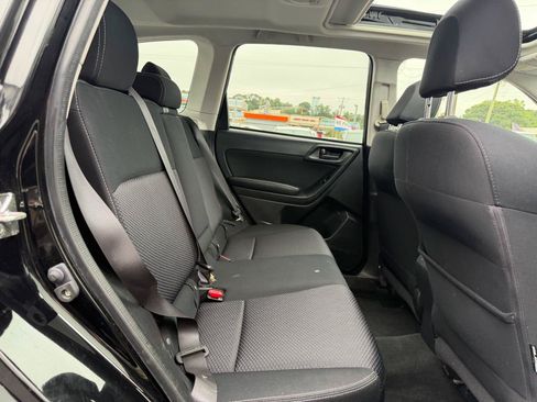 Used 2016 Subaru Forester 2.5i Premium w/ All-Weather Package AWD/4WD image 23
