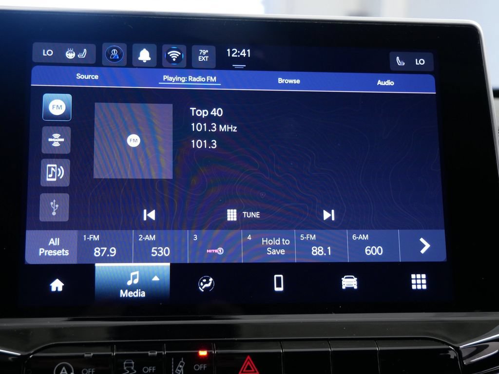 New 2026 Jeep Compass Latitude AWD/4WD image 23