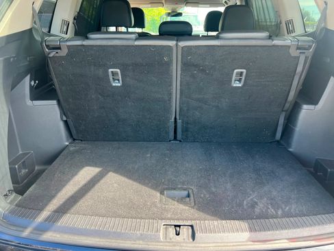 Used 2019 Volkswagen Atlas SE w/ Towing Package FWD image 11