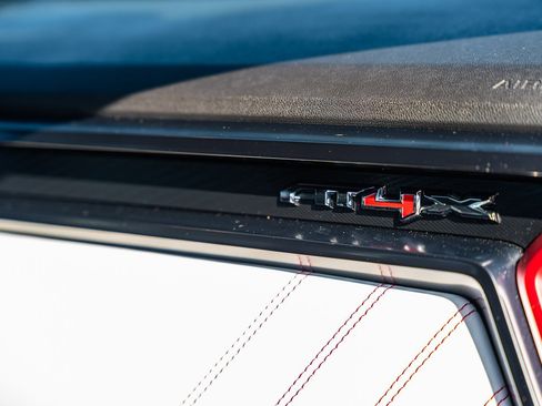 Used 2023 GMC Canyon AT4X image 17