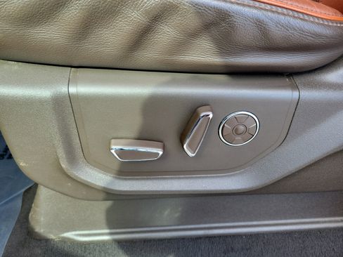 Used 2019 Ford F250 King Ranch w/ King Ranch Ultimate Package image 13